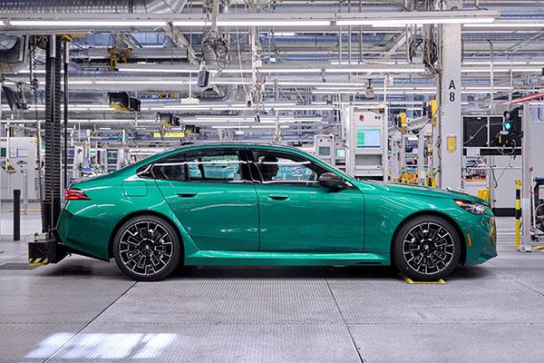 BMW starts production of new M5 at Plant Dingolfing