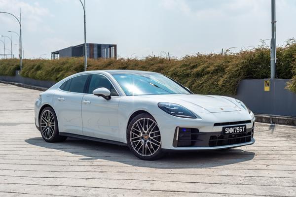 Porsche Panamera Review