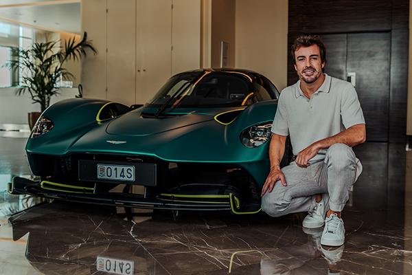 Alonso takes delivery of his Aston Martin Valkyrie