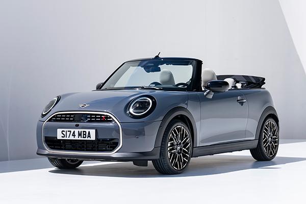 MINI unveils new Cooper Convertible