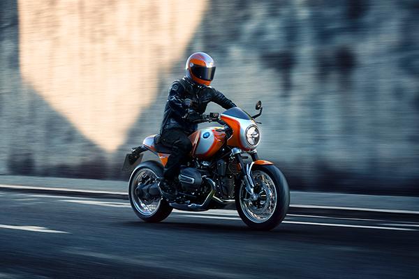 BMW launches the R 12 S as a tribute to the iconic R 90 S