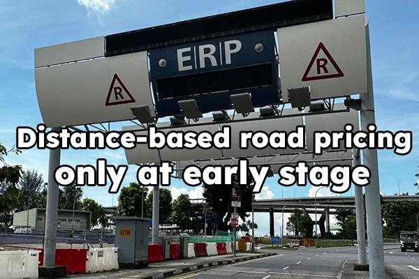 Distance-based congestion management only at early stage